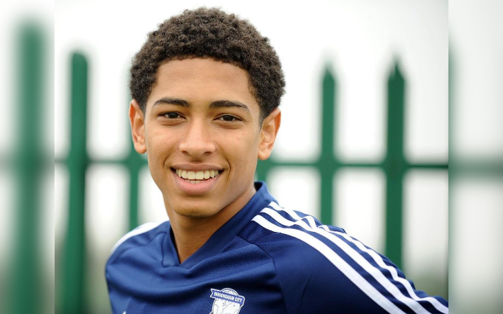 Jude Bellingham's Girlfriend in 2022? Who is He Dating?